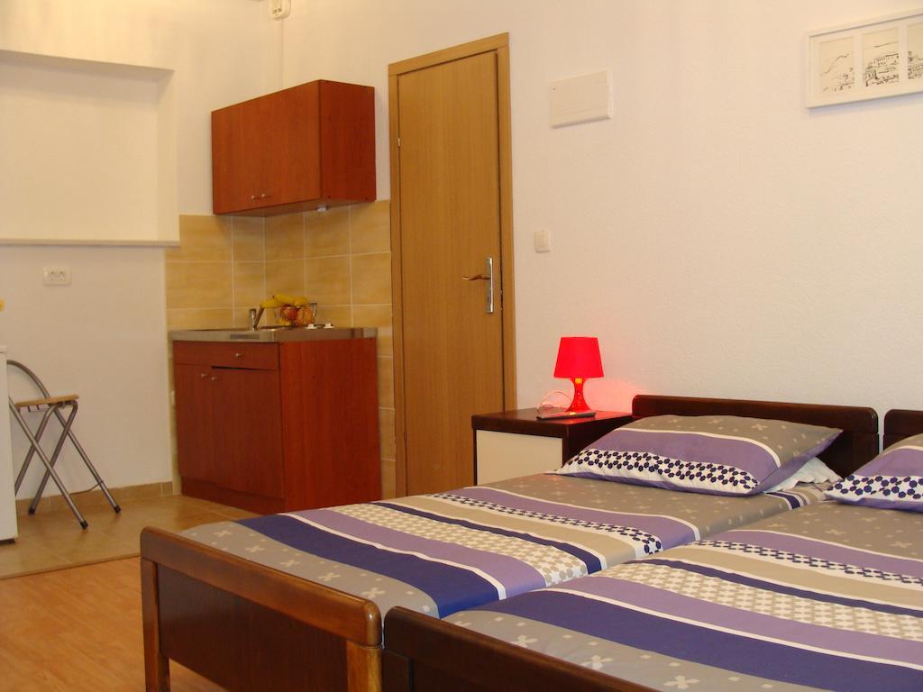 Guesthouse Boris لابين الغرفة الصورة